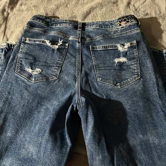American Eagle Strigid distressed jeans 12 regular - Picture 7 of 8